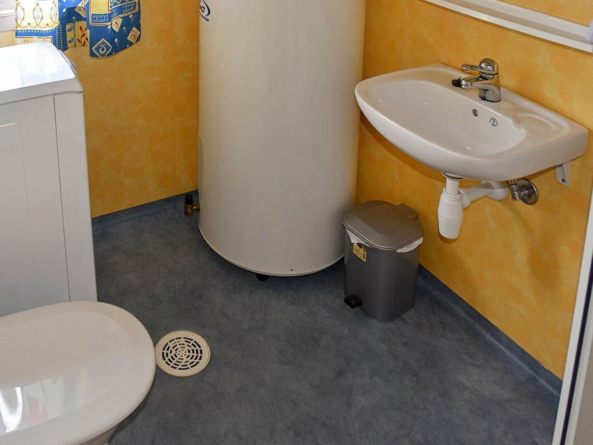 Three-Bedroom Holiday Home In Utvik 1 Reed Стая снимка